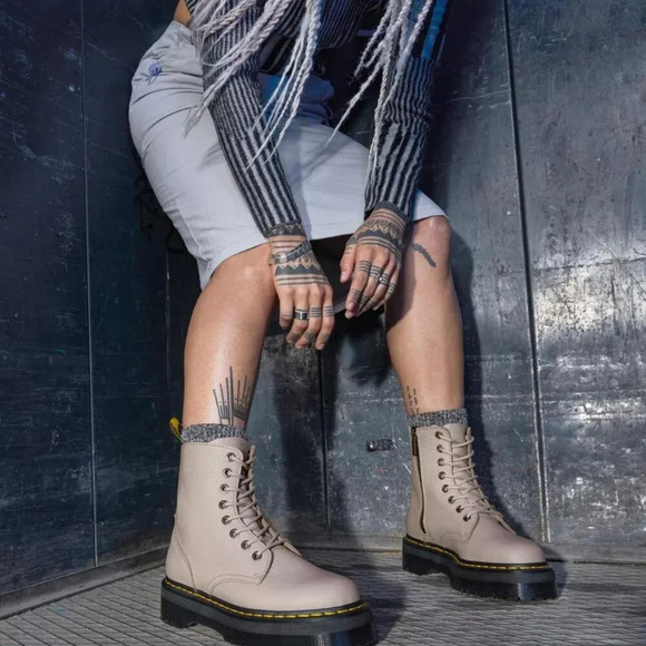 Jadon III Dr. Martens Leather Boots - Picture 4 of 8